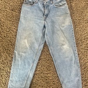 Men’s distressed 550 relaxed fit 34 x 32